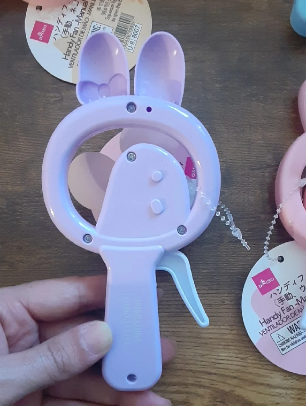 Handy Fan Rabbit - Picture 3 of 6